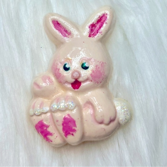 Vintage Bunny Brooch - Picture 1 of 3